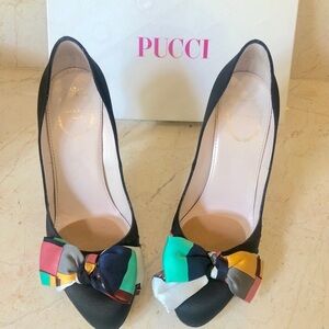 Emilio Pucci Black Heels with Multicolor Bow